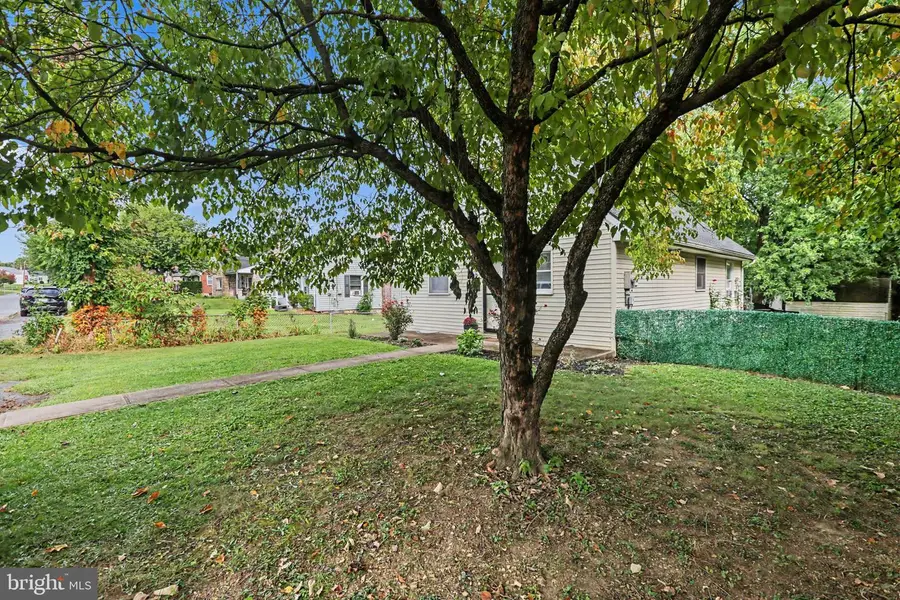 912 High St, Harrisburg, PA 17113 - #3