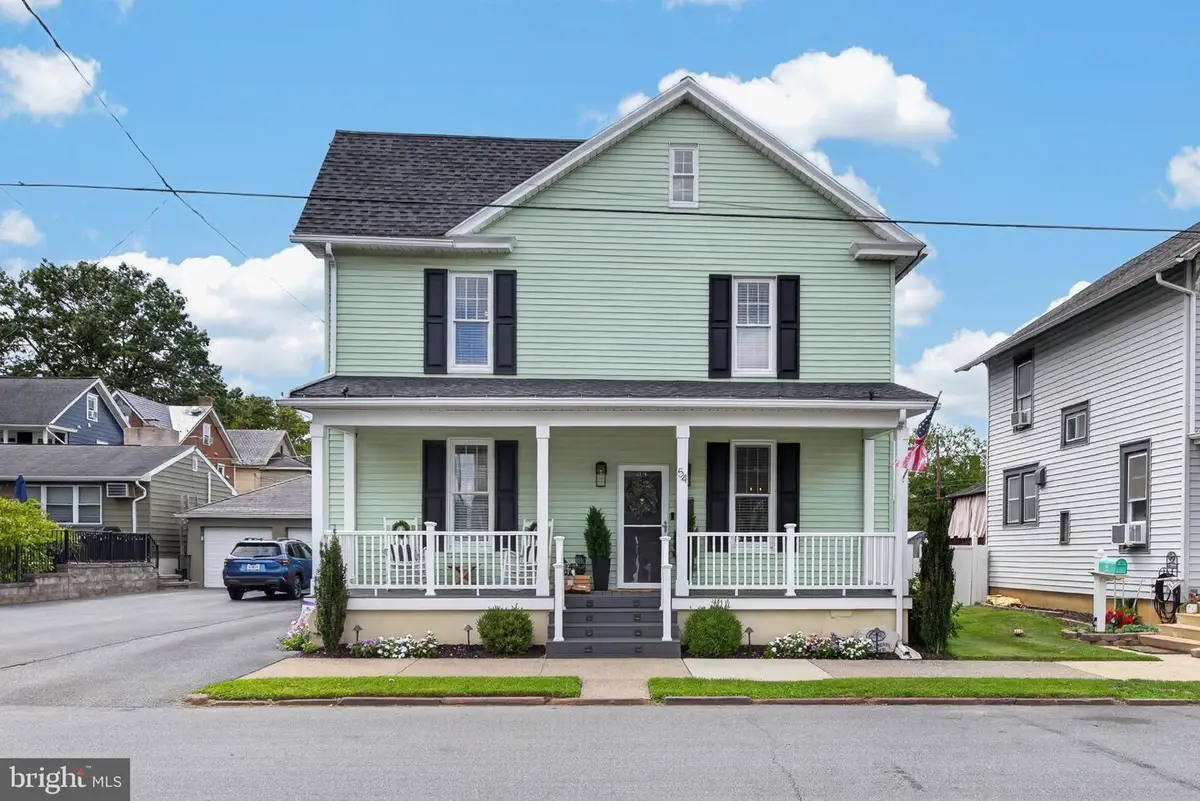54 Prospect St, Hummelstown, PA 17036 - #1