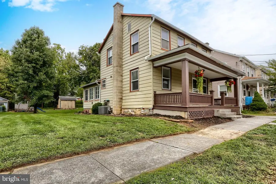 117 W Main St, Hershey, PA 17033 - #2