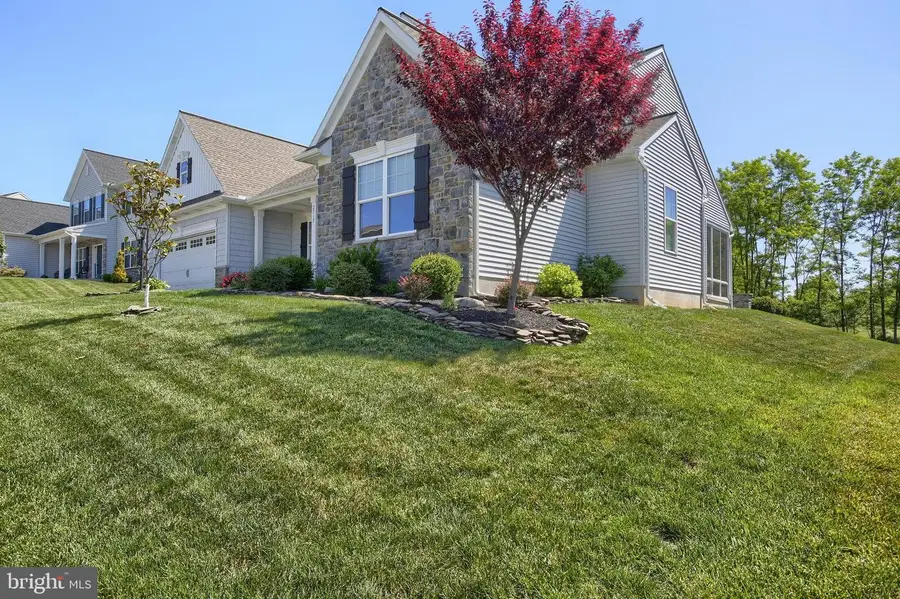 2717 Pin Oak Dr, Harrisburg, PA 17112 - #3