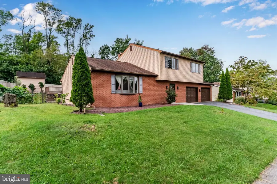 4913 Janelle Dr, Harrisburg, PA 17112 - #3