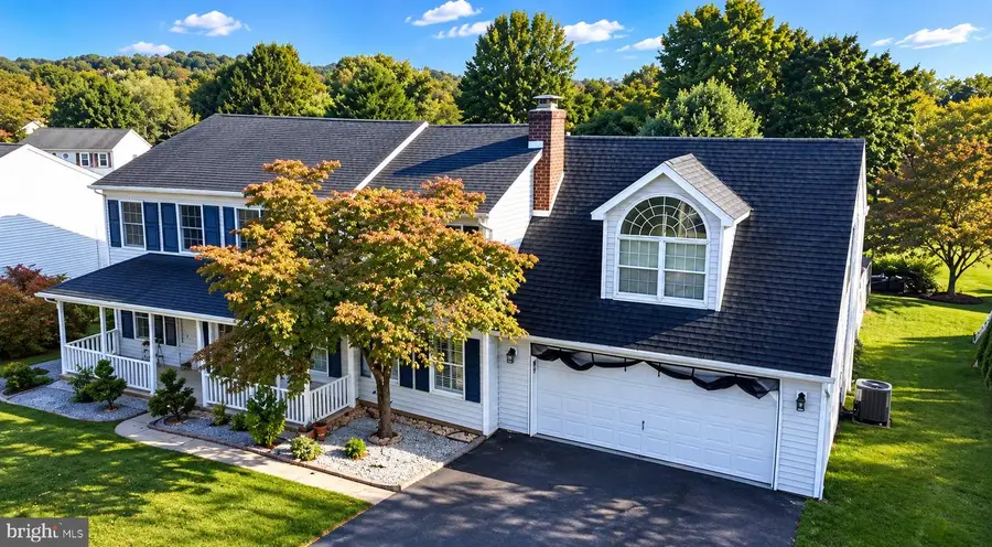 2072 Southpoint Dr, Hummelstown, PA 17036 - #2