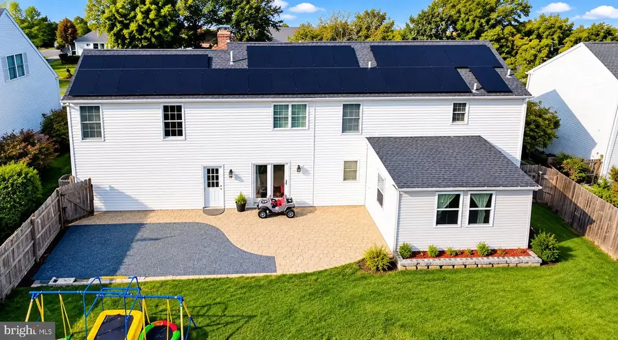 2072 Southpoint Dr, Hummelstown, PA 17036 - #3