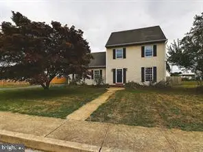 127 S Walnut St, Hummelstown, PA 17036 - #1