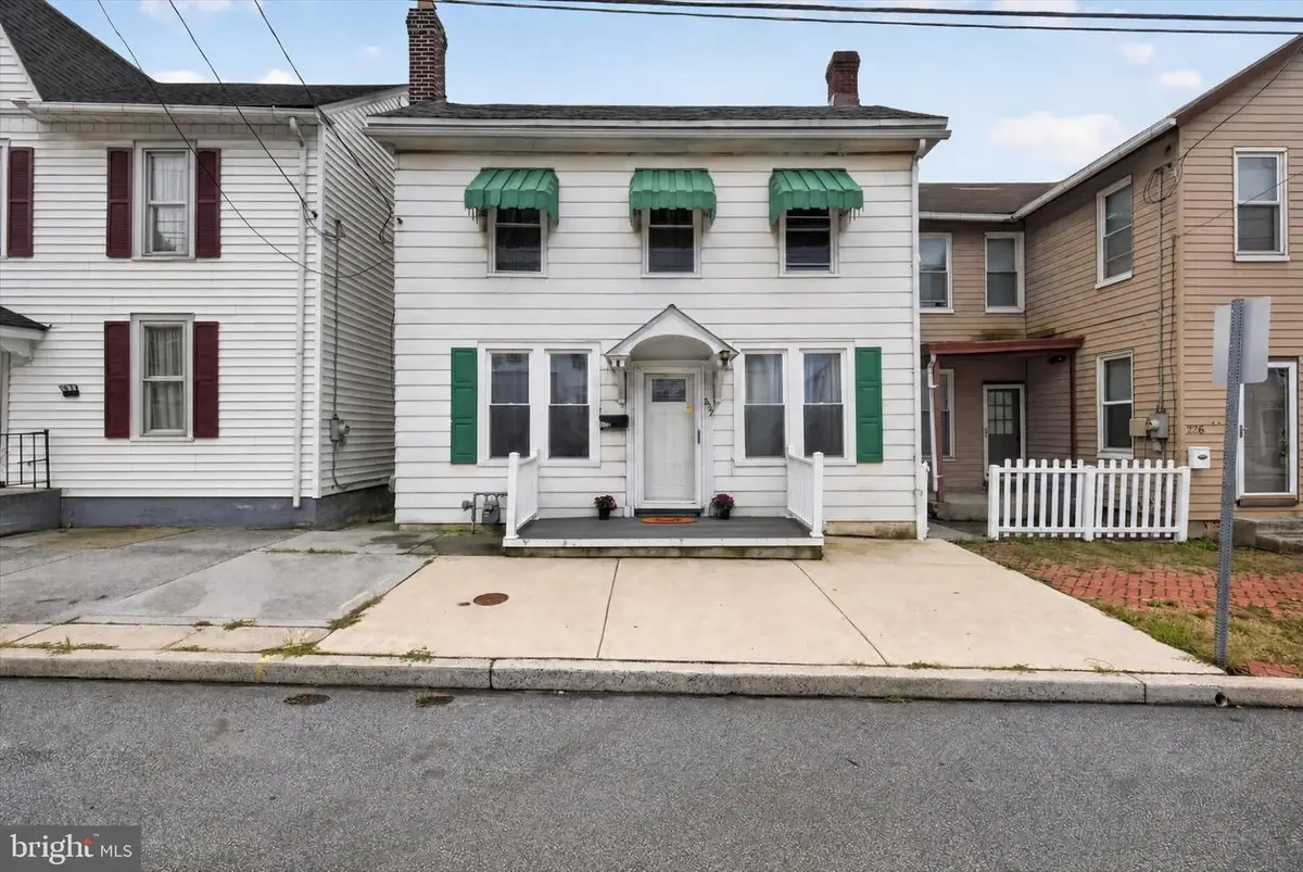 232 E Main St, Middletown, PA 17057 - #1