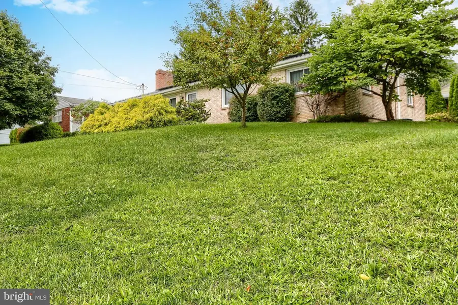 5640 Chambers Hill Rd, Harrisburg, PA 17111 - #2