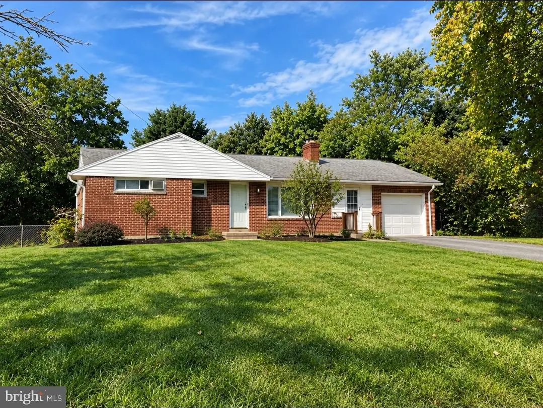 1184 Fairmont Dr, Harrisburg, PA 17112 - #1