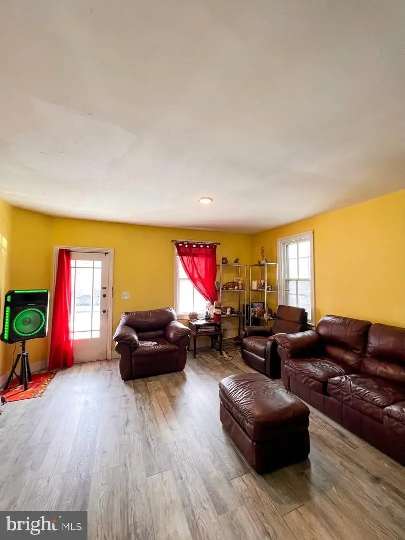 241 E Water St, Middletown, PA 17057 - #2