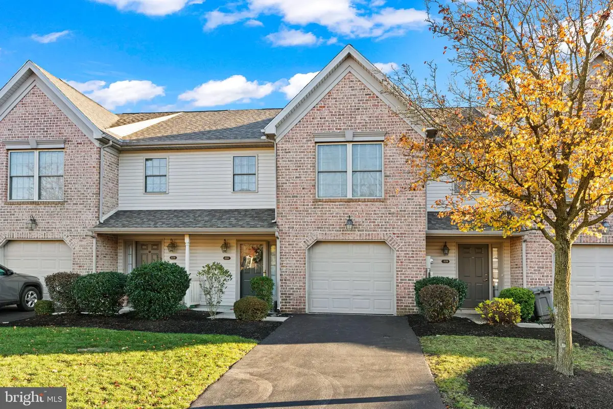 226 Timber View Dr, Harrisburg, PA 17110 - #1