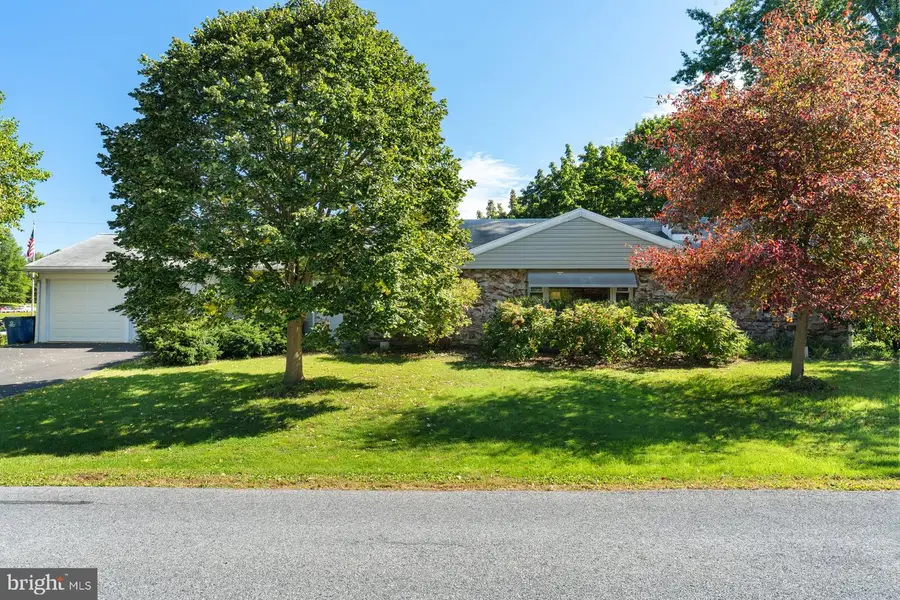 135 Florence Dr, Harrisburg, PA 17112 - #2