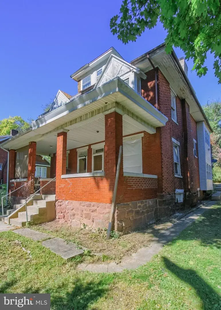 2058 Whitehall St, Harrisburg, PA 17103 - #2