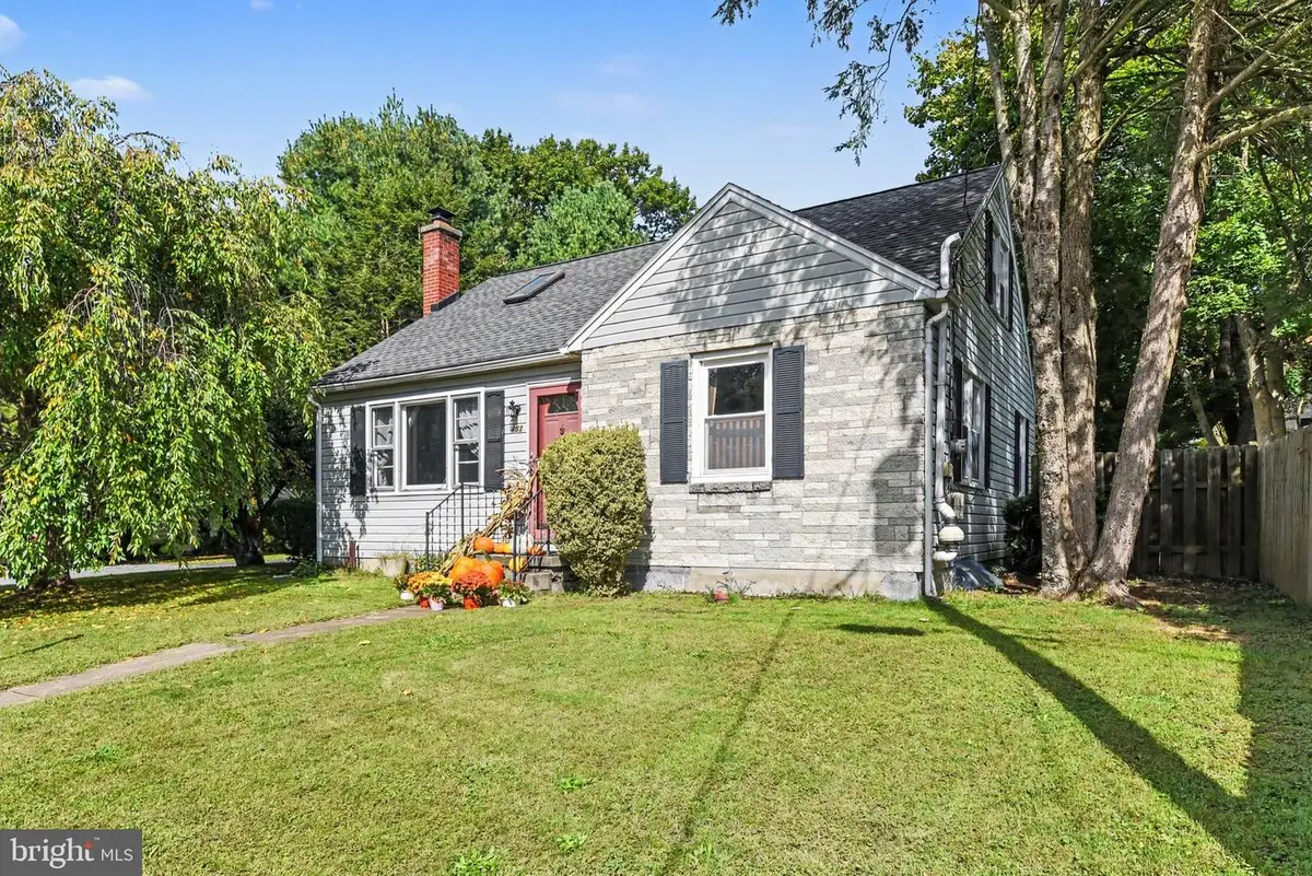 653 Hillside Ave, Hummelstown, PA 17036 - #1