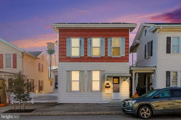 454 Union St, MILLERSBURG, PA 17061