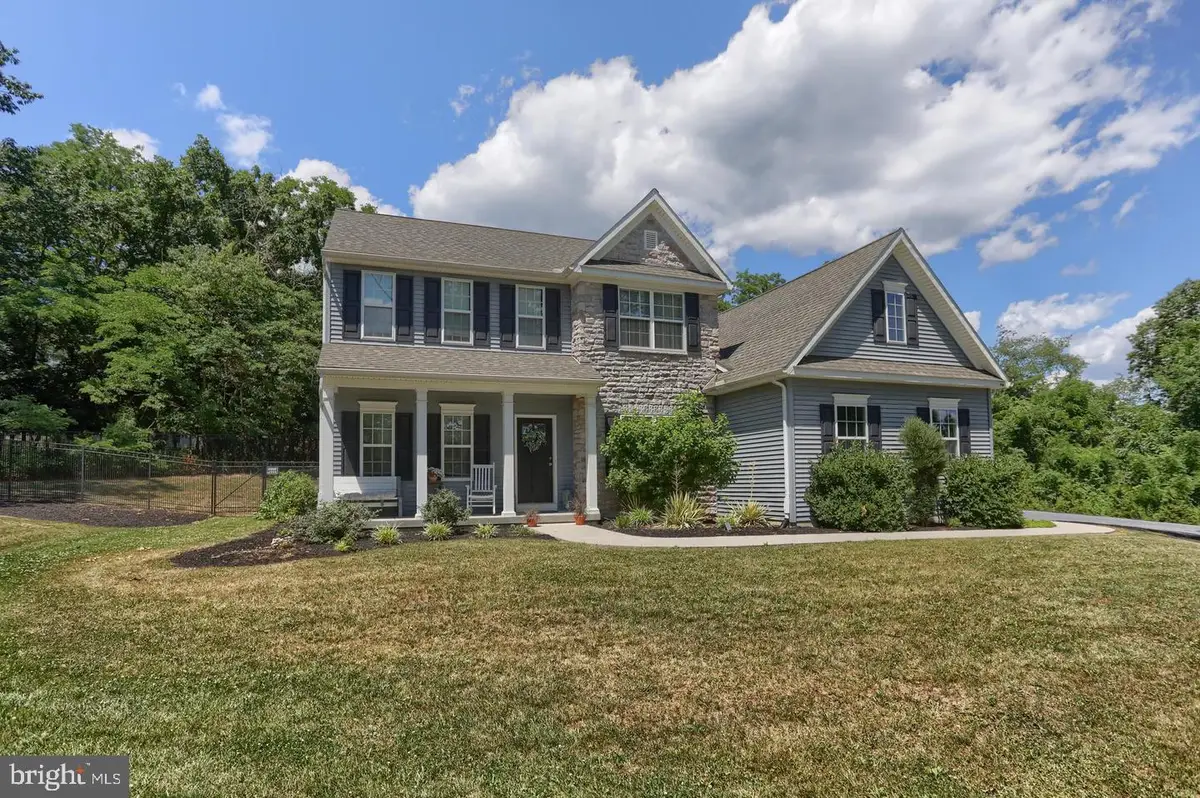 2805 Ionoff Rd, Harrisburg, PA 17110 - #1