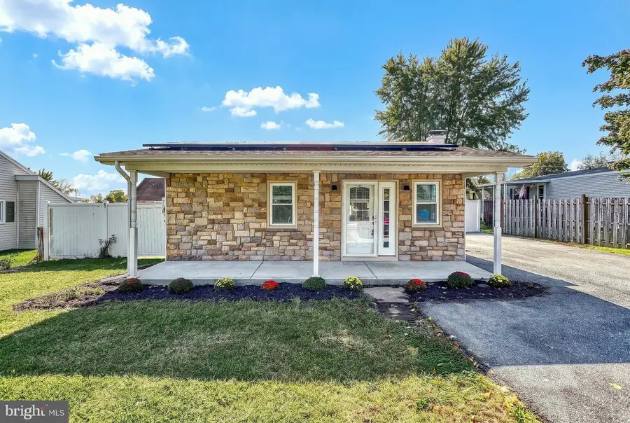 6215 Blue Bird Ave, Harrisburg, PA 17112 - #3