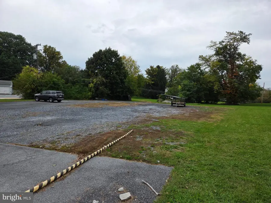440 Walton Ave, Hummelstown, PA 17036 - #2
