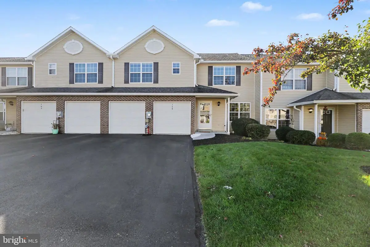 107 Peregrine Ln, Hummelstown, PA 17036 - #1
