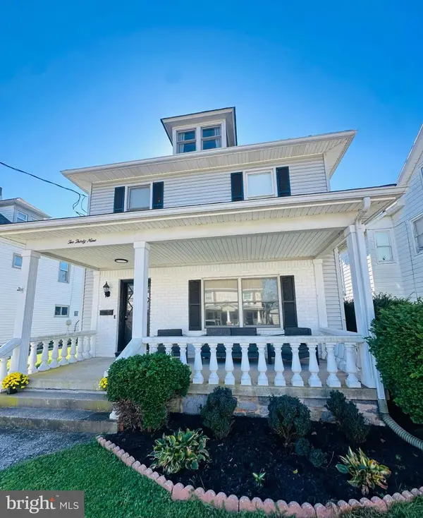 239 W High St, HUMMELSTOWN, PA 17036