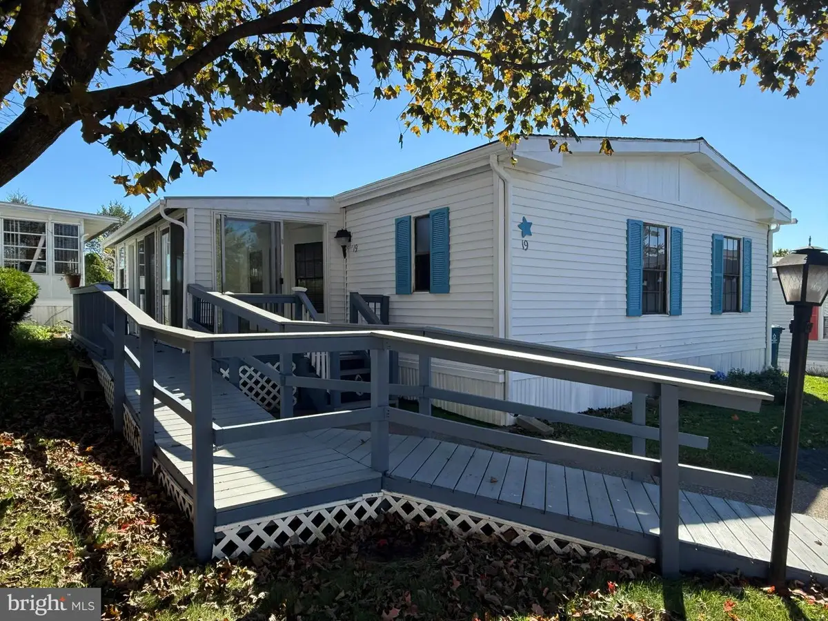19 Meadow Run Pl, Harrisburg, PA 17112 - #1