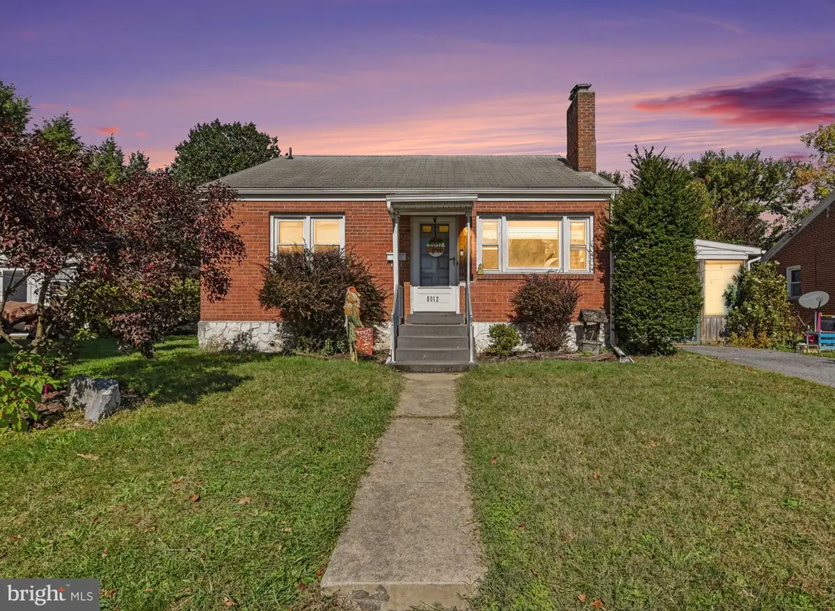 5012 Constitution Ave, Harrisburg, PA 17109 - #1