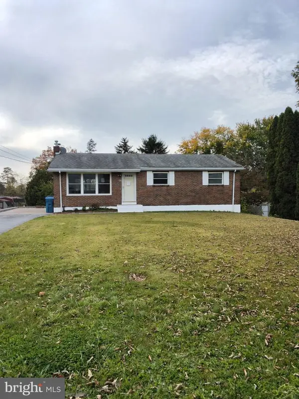 854 Shawnee Dr, HARRISBURG, PA 17112