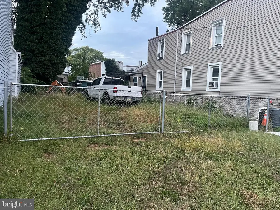 221 N 9th St, Darby, PA 19023 - Image #2