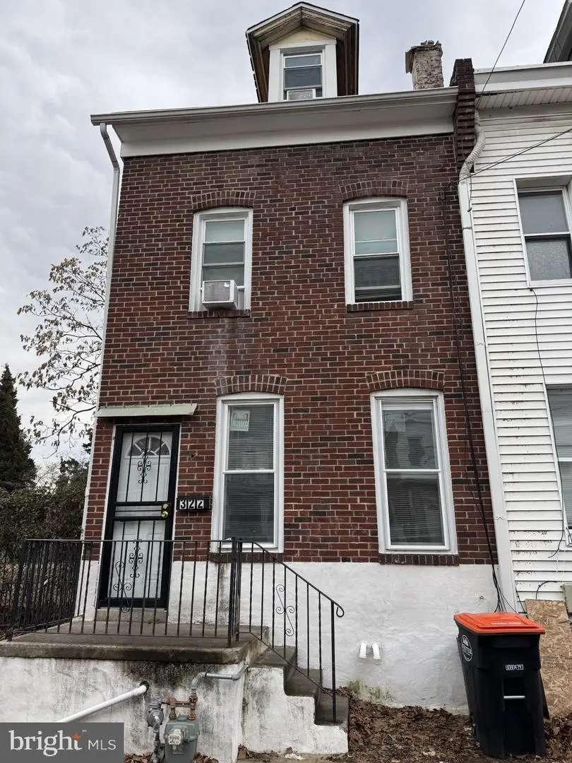 322 Lamokin St, Chester, PA 19013 - Image #1