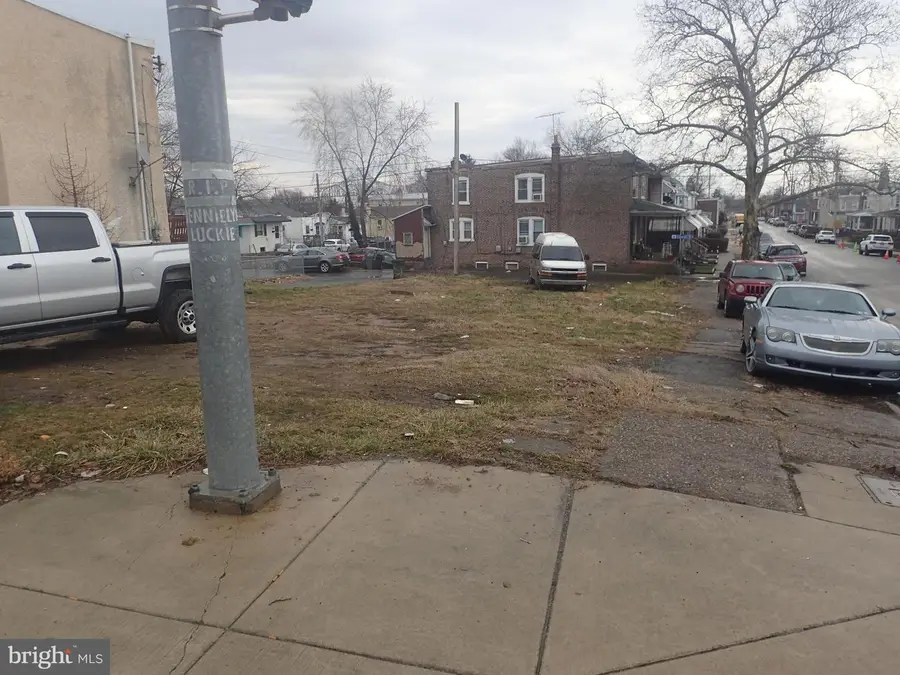 2531-2533 W 9th St W, Chester, PA 19013 - Image #2