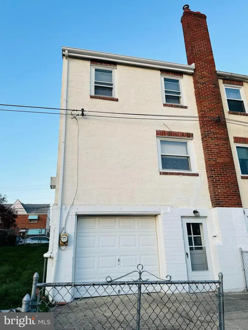 219 Willowbrook Ave, Folsom, PA 19033 - Image #2