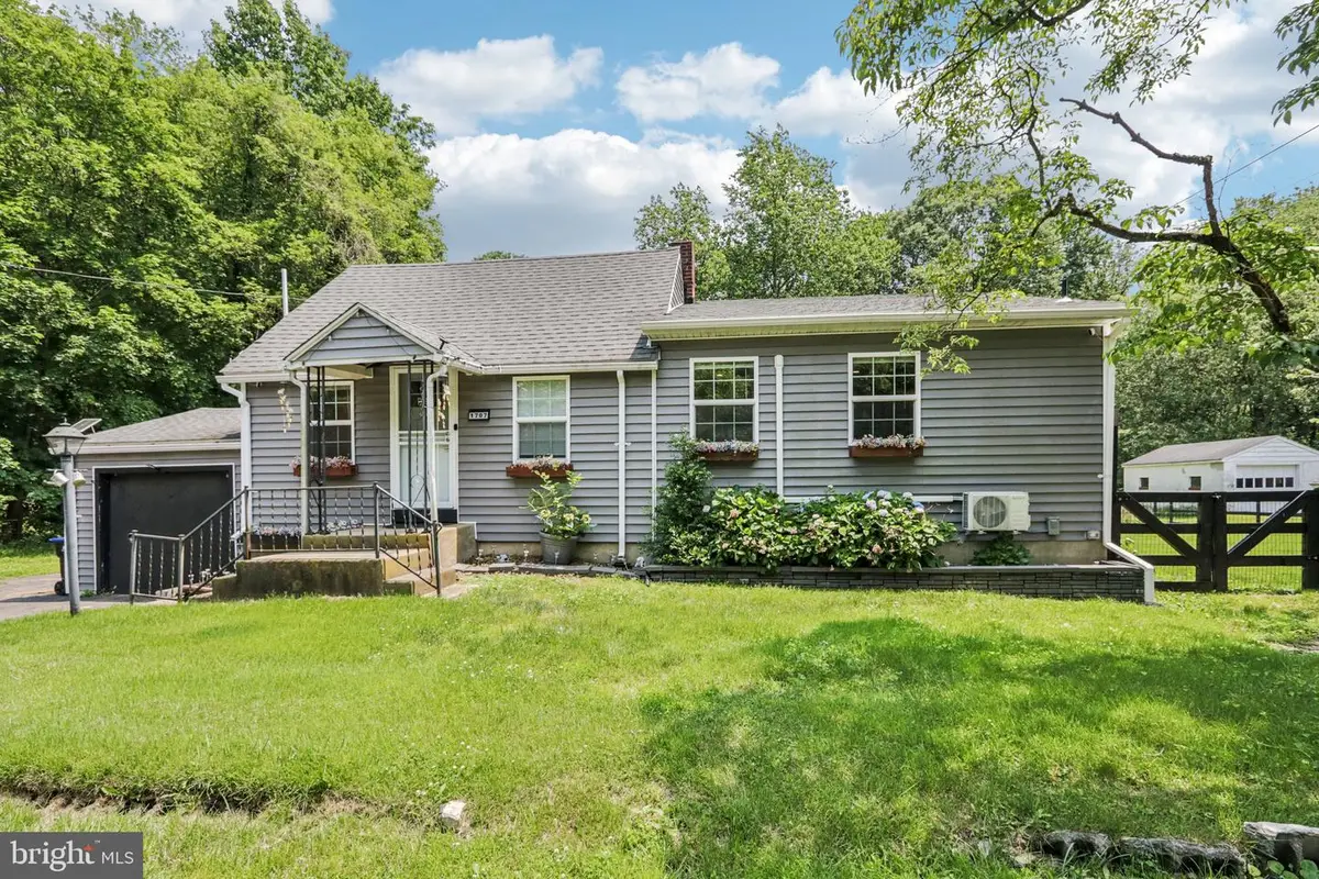 1707 Peach St, Upper Chichester, PA 19061 - Image #1