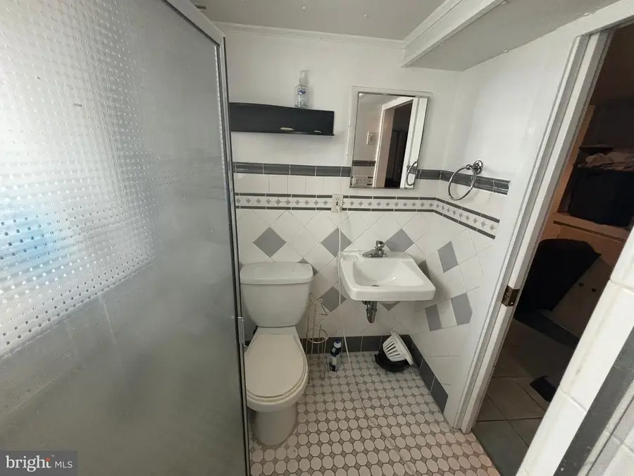 2228 Manor Ave, Upper Darby, PA 19082 - Image #2