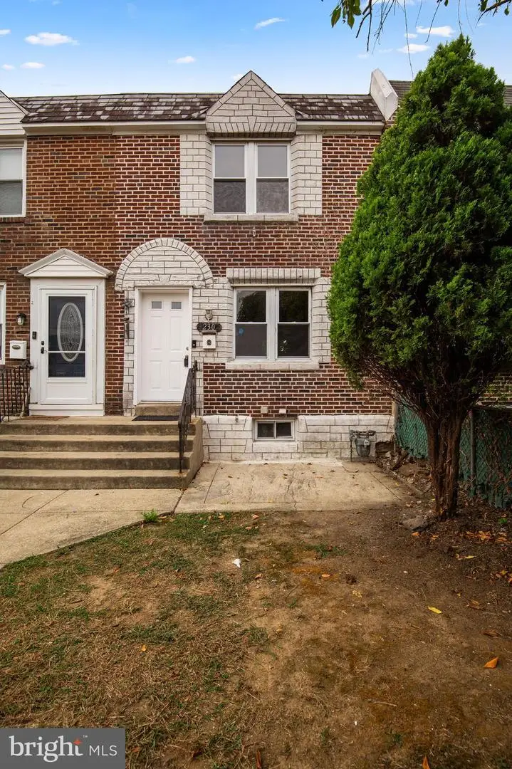 230 W Washington Ave, Clifton Heights, PA 19018 - Image #2