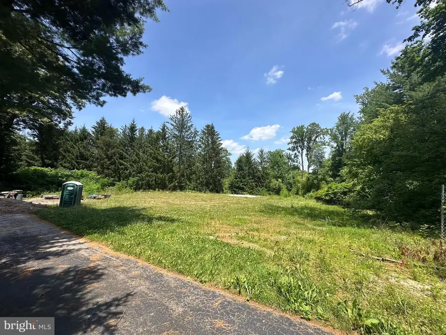 24 Orchard Ln, Villanova, PA 19085 - Image #2