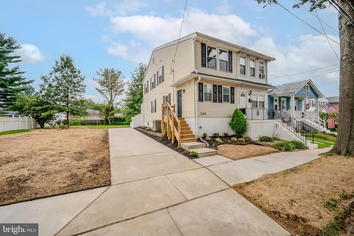 129 Garfield Ave, Woodlyn, PA 19094 - Image #1