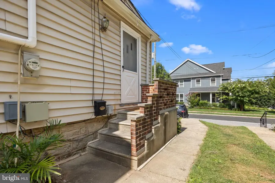 727 N Jackson St, Media, PA 19063 - Image #3