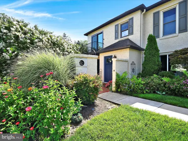 53 Parkridge Dr #53, BRYN MAWR, PA 19010