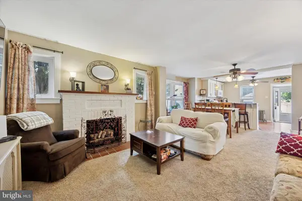 204 Media Line Rd, NEWTOWN SQUARE, PA 19073