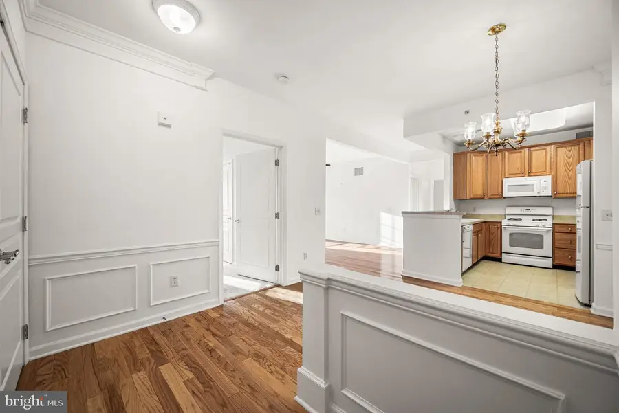 231 Creekside Dr, Brookhaven, PA 19015 - Image #3