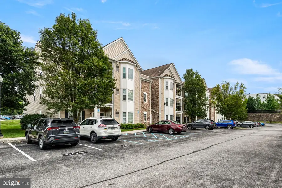 113 E Creekside Dr #3, Brookhaven, PA 19015 - Image #2