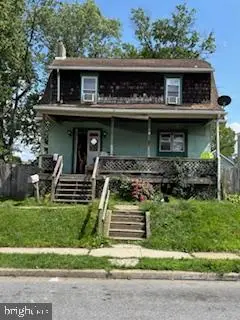 1018 Broad St, DARBY, PA 19023