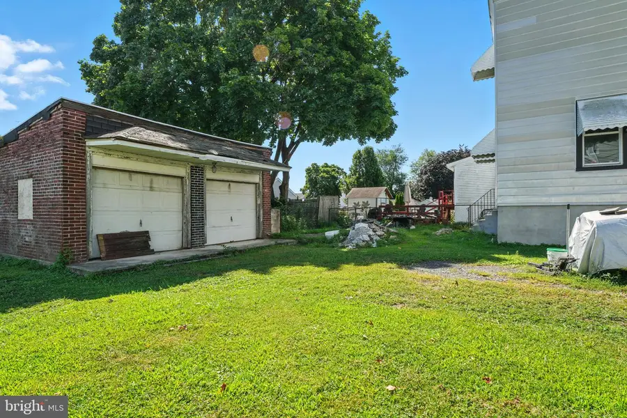 231 Bartram Ave, Essington, PA 19029 - Image #3