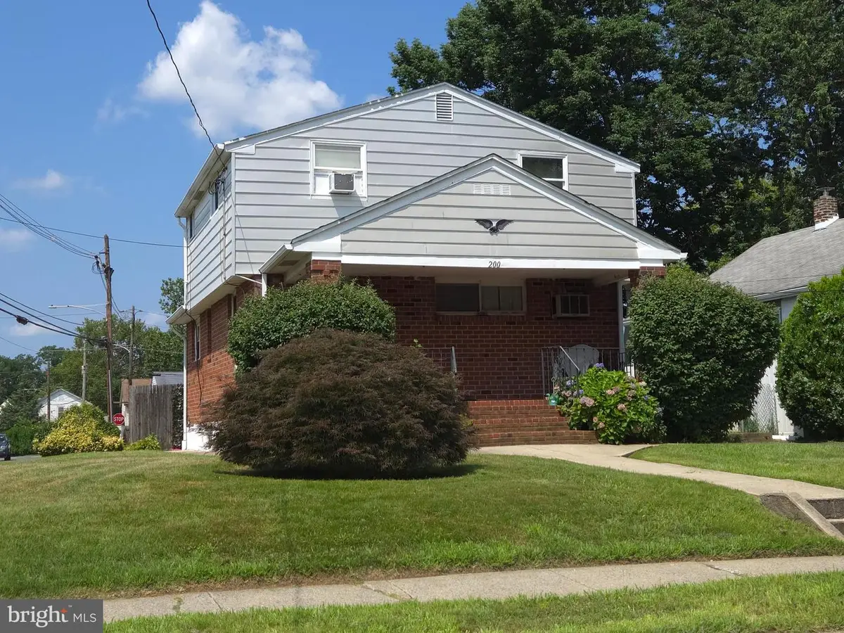 200 E Roland Rd, Brookhaven, PA 19015 - Image #1