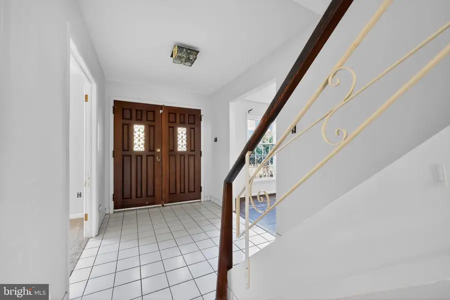 315 Beechtree Dr, Broomall, PA 19008 - Image #3