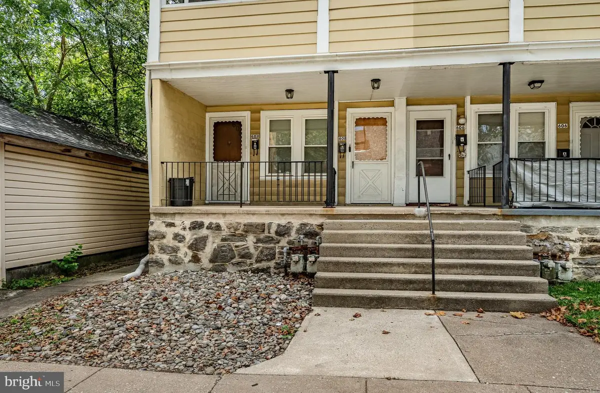 608 Pembroke Ave, Lansdowne, PA 19050 - Image #1