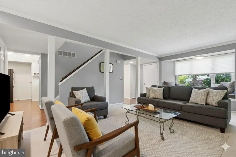 238 E Chelsea Cir, Newtown Square, PA 19073 - Image #3