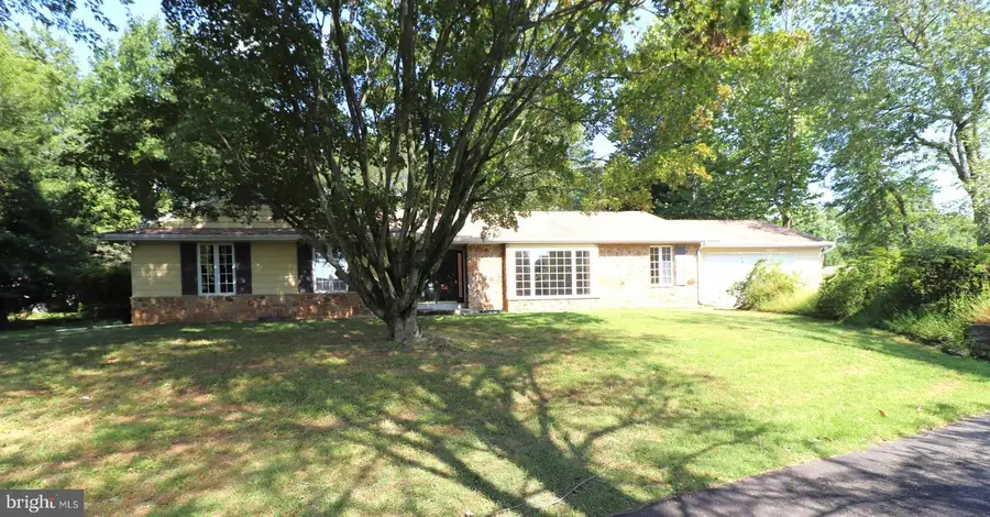 2734 Old Cedar Grove Rd, Broomall, PA 19008 - Image #3