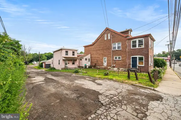 0-12 Parker St, BROOKHAVEN, PA 19015