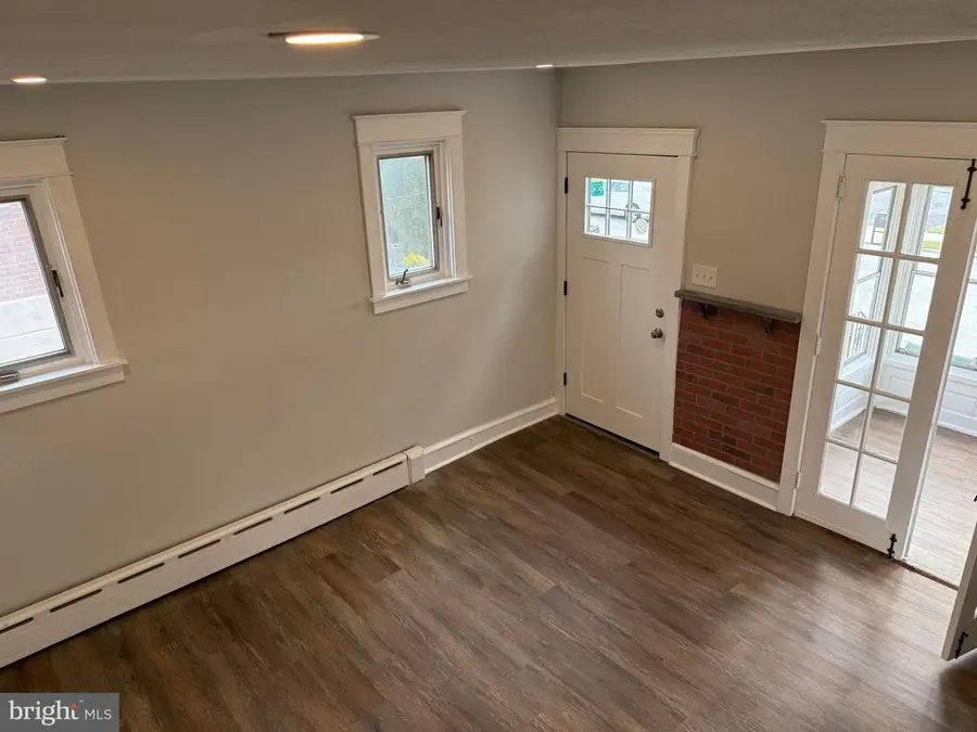 3 W Cooke Ave, Glenolden, PA 19036 - Image #3