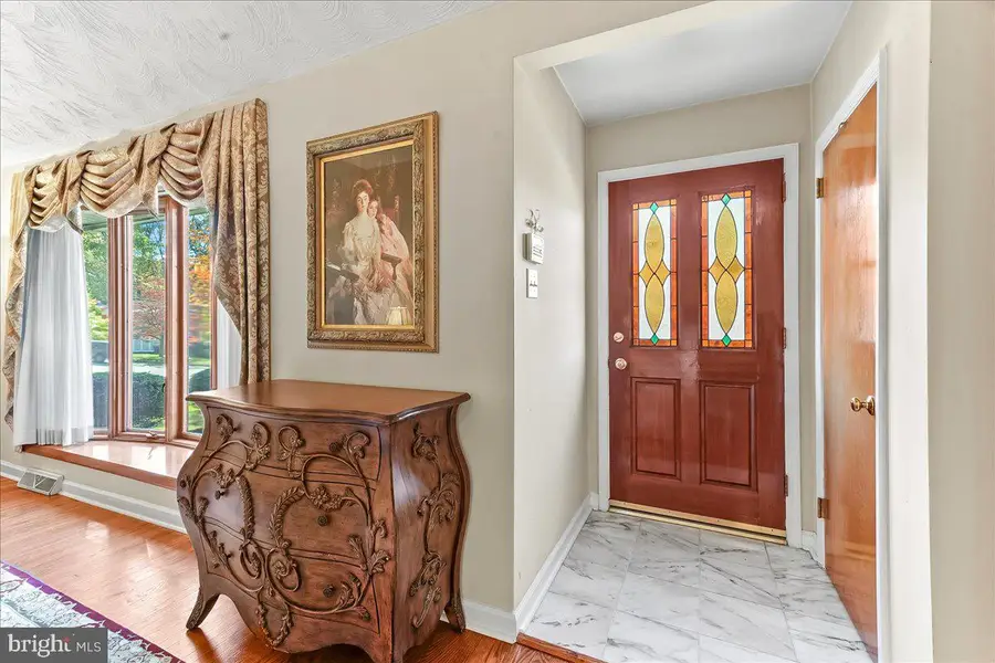 809 Ellis Ave, Newtown Square, PA 19073 - Image #2