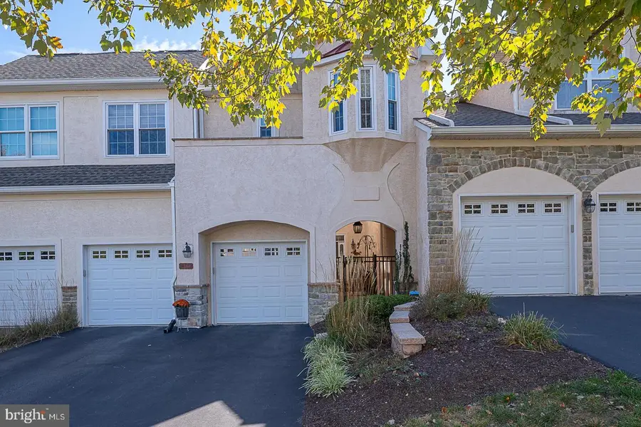 16 Creekview Cir, West Chester, PA 19382 - Image #2